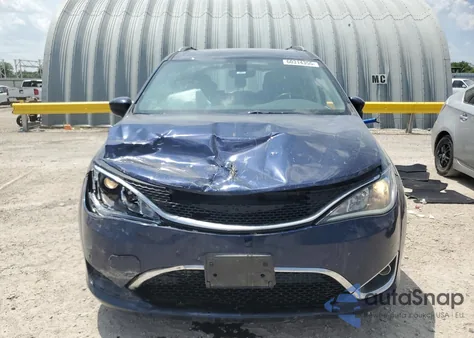2018 Chrysler Pacifica Touring L Plus z USA, uszkodzony, nr VIN 2C4RC1EG8JR292904